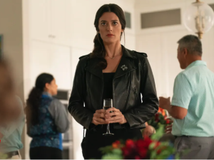 Visually impaired Dolly Lewis plays clinically blind ex-cop on ‘Sight Unseen’: ‘A gritty lone wolf’